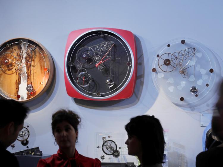 Watchmakers Moving Beyond Their Fears of Smart Watches